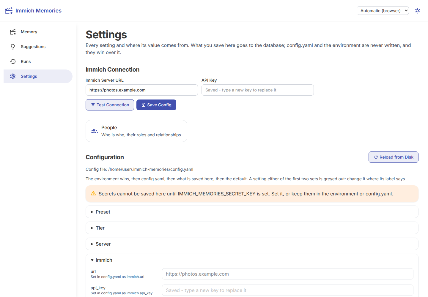 Settings: the Immich connection, the configuration in use and the caches